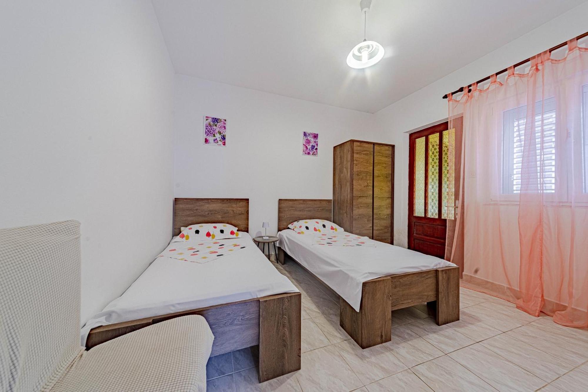 Seaside House For Families With Children Cove Rasohatica, Korcula - 4386 Lumbarda Dış mekan fotoğraf